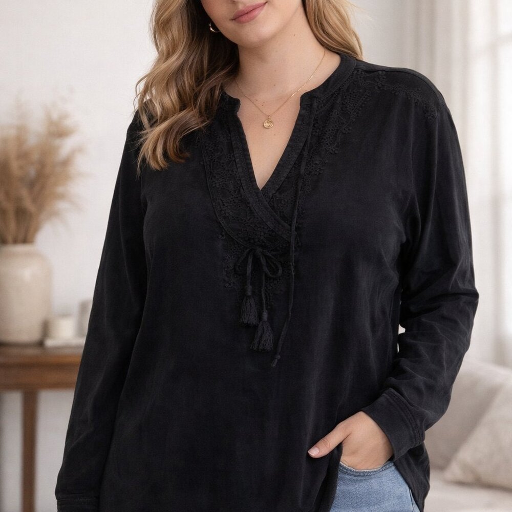 North Style Dark Wash Denim Shirt Sz L Long Sleeves V Neck Buttons on Sides